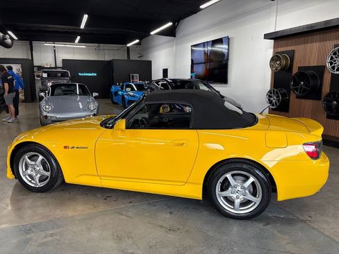 Used 2003 Honda S2000 image 8