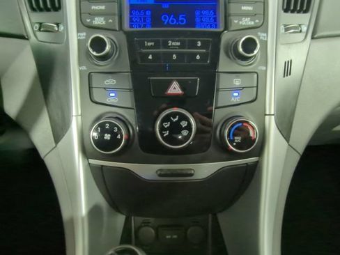 Used 2014 Hyundai Sonata GLS FWD image 23