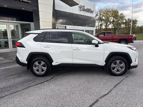 Used 2024 Toyota RAV4 LE image 8