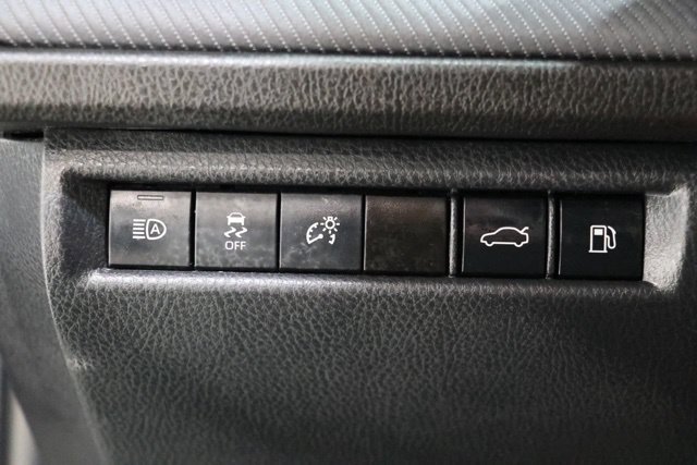 Used 2025 Toyota Camry SE FWD image 21