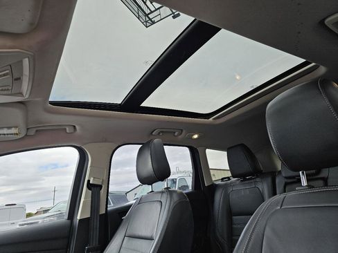 Used 2018 Ford Escape SEL FWD image 9