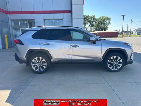 Used 2023 Toyota RAV4 Limited w/ Limited Grade Weather Package AWD/4WD image 7