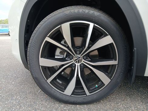 New 2026 Volkswagen Atlas Cross Sport SEL Premium R-Line image 27