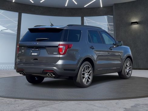Used 2018 Ford Explorer Sport w/ Equipment Group 401A AWD/4WD image 4