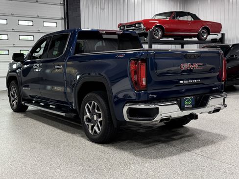 Certified 2023 GMC Sierra 1500 SLT w/ SLT Premium Plus Package AWD/4WD image 3