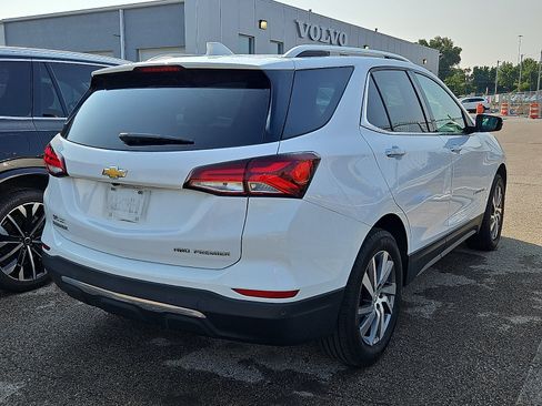 Used 2023 Chevrolet Equinox Premier AWD/4WD image 9