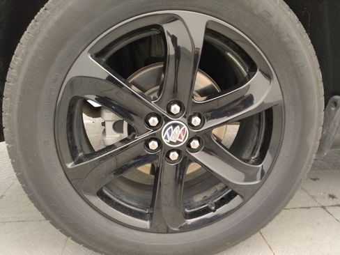 Used 2023 Buick Enclave Essence w/ Experience Buick Package FWD image 31