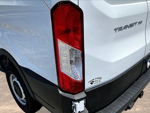 Certified 2025 Ford Transit 150 Low Roof RWD image 23