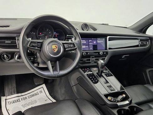 Used 2024 Porsche Macan w/ Premium Plus Package AWD/4WD image 12