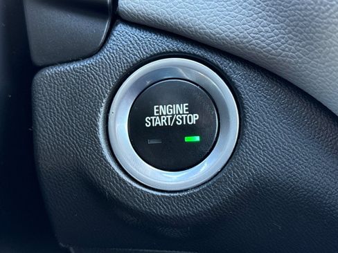 Used 2022 Chevrolet Equinox LT image 23