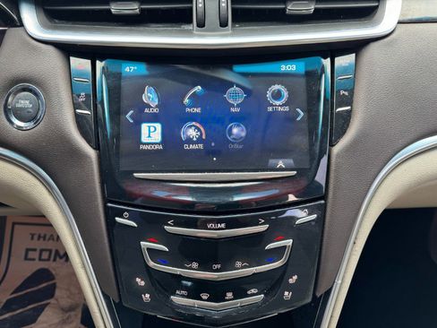 Used 2013 Cadillac XTS Luxury image 21