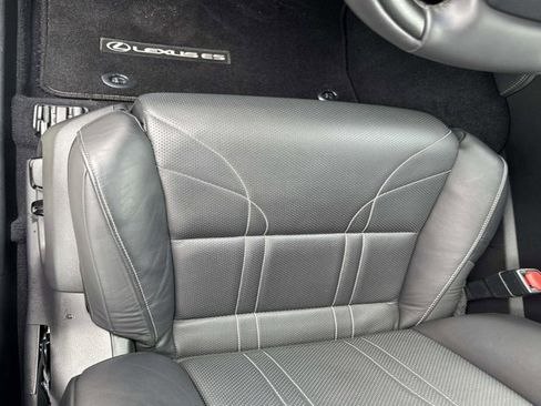 Used 2022 Lexus ES 350 Ultra Luxury image 12