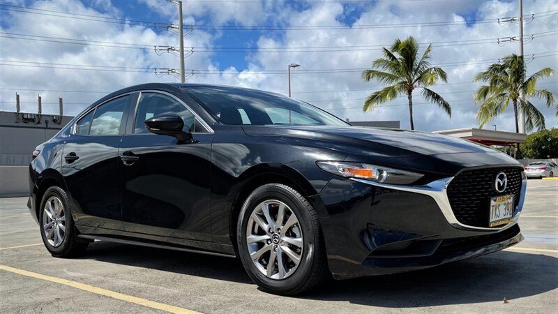 Used 2019 MAZDA MAZDA3 Sedan FWD image 7