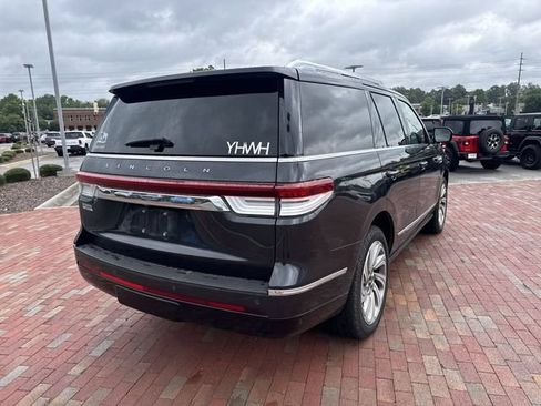 Used 2022 Lincoln Navigator Reserve AWD/4WD image 14