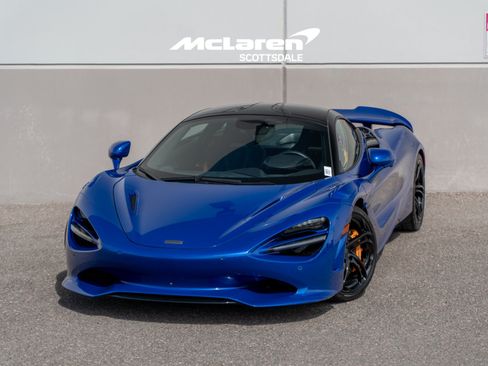 Used 2025 McLaren 750S RWD image 1