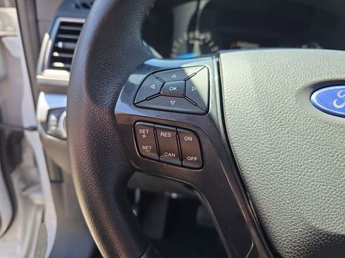 Used 2017 Ford Explorer XLT AWD/4WD image 21