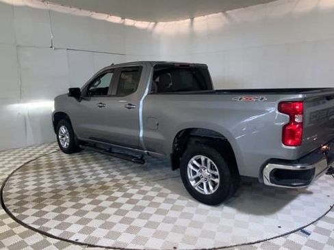 Used 2023 Chevrolet Silverado 1500 LT AWD/4WD image 9