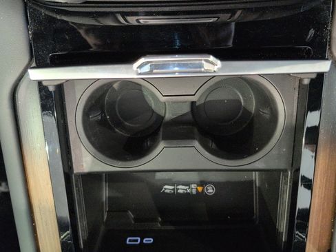 Used 2025 GMC Yukon Denali image 25