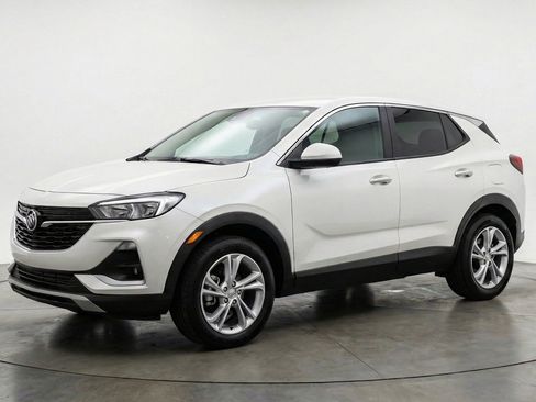 Used 2025 Buick Encore GX Preferred AWD/4WD image 3