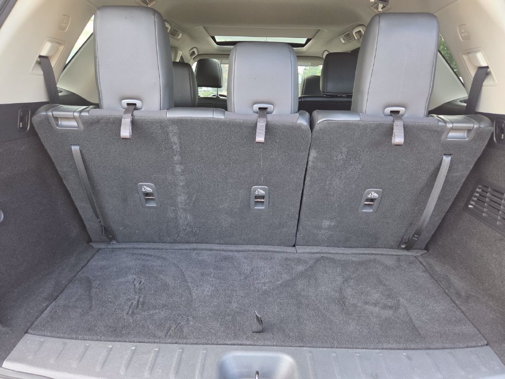 Used 2023 Nissan Pathfinder SL w/ SL Premium Package FWD image 29