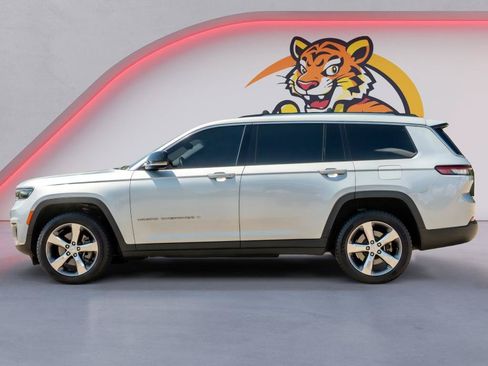 Used 2021 Jeep Grand Cherokee L Limited RWD image 9