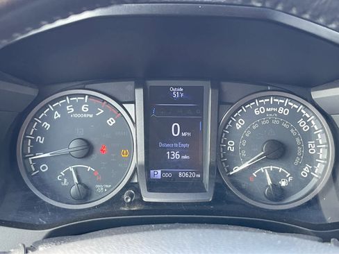 Used 2019 Toyota Tacoma TRD Sport image 13