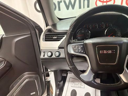 Used 2020 GMC Yukon XL SLT AWD/4WD image 28