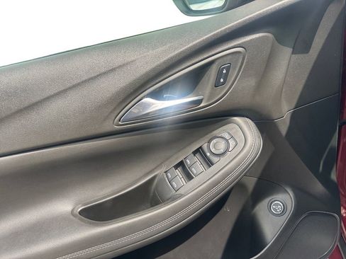 Used 2023 Buick Encore GX Select w/ Sport Touring Package FWD image 19