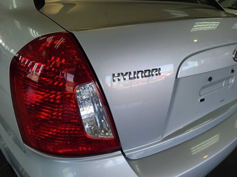 Used 2009 Hyundai Accent GLS image 20