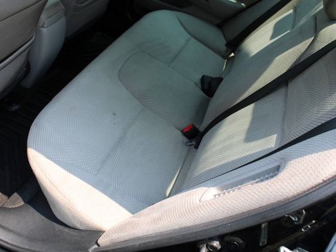 Used 2013 Honda Civic Hybrid Sedan image 30