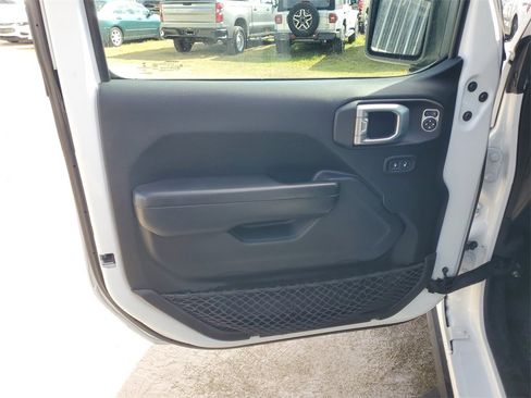 Used 2020 Jeep Wrangler Unlimited Sport image 11