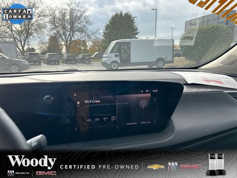 Certified 2025 Buick Encore GX Avenir image 21