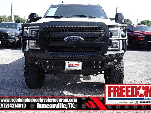 Used 2019 Ford F250 Lariat w/ Lariat Ultimate Package AWD/4WD image 8