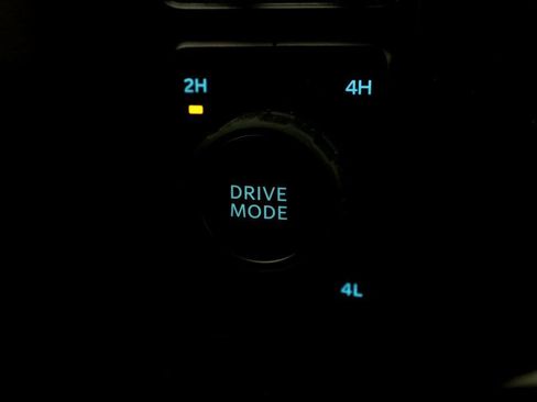 Used 2026 Ford F250 Platinum w/ Platinum Plus Package image 34