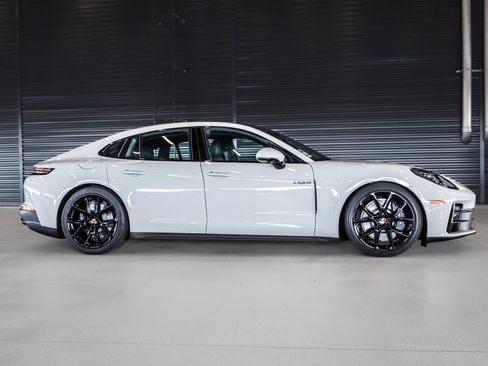 New 2026 Porsche Panamera 4 AWD/4WD image 11