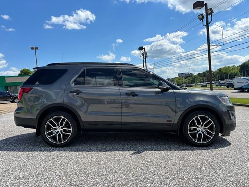 Used 2016 Ford Explorer Sport w/ Equipment Group 401A AWD/4WD image 6