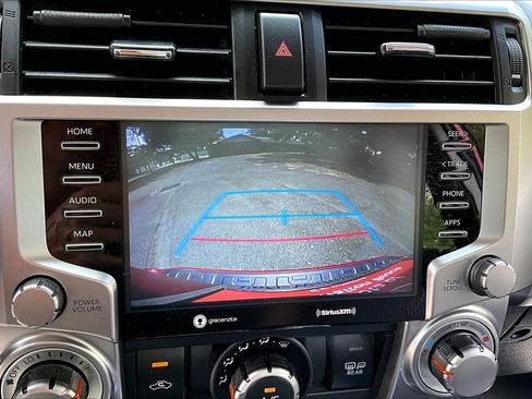 Used 2022 Toyota 4Runner SR5 AWD/4WD image 13
