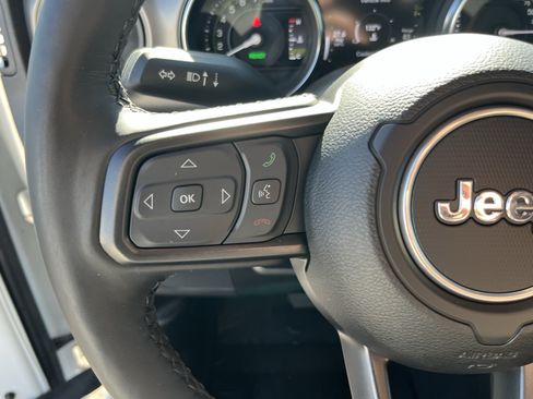 Used 2023 Jeep Wrangler Unlimited w/ Cold Weather Group AWD/4WD image 21