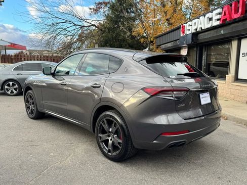 Used 2021 Maserati Levante S image 7