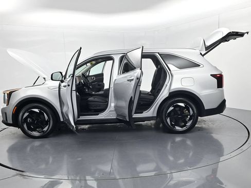 Certified 2025 Kia Sorento EX w/ EX Panoramic Sunroof Package AWD/4WD image 67