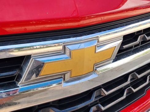 Used 2023 Chevrolet Silverado 1500 LT RWD image 9