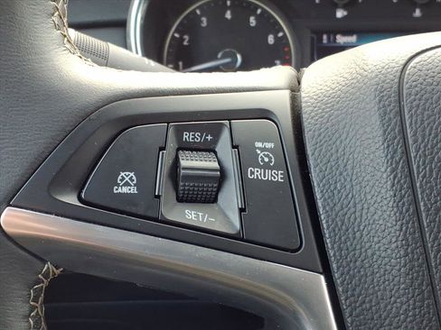 Certified 2022 Buick Encore Preferred w/ Safety Package image 19