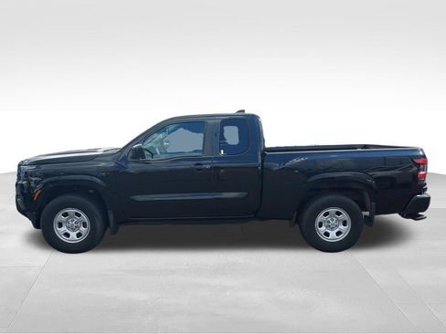Used 2023 Nissan Frontier S w/ Technology Package AWD/4WD image 2