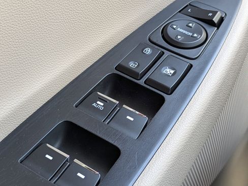 Used 2017 Hyundai Tucson Limited w/ Limited Ultimate Package 03 image 25