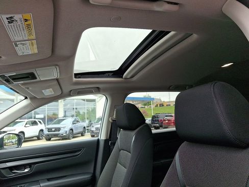 Used 2023 Honda CR-V EX image 16