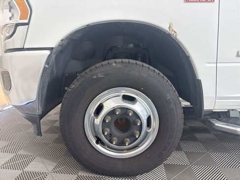 Used 2024 RAM 3500 SLT w/ Quick Order Package 2YG SLT AWD/4WD image 7