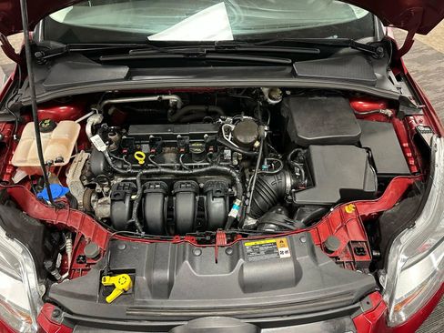 Used 2014 Ford Focus SE w/ SE Sport Package image 59