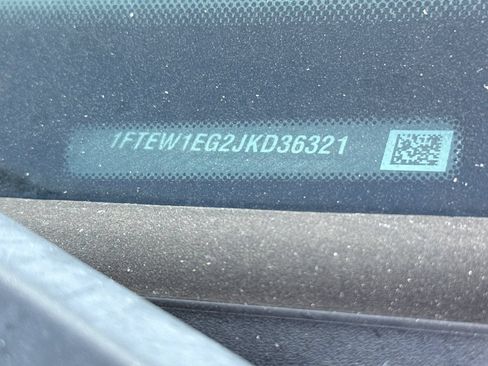 Used 2018 Ford F150 XLT AWD/4WD image 9