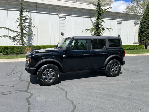 Used 2025 Ford Bronco Big Bend AWD/4WD image 2