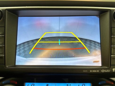 Used 2018 Toyota RAV4 Limited image 18